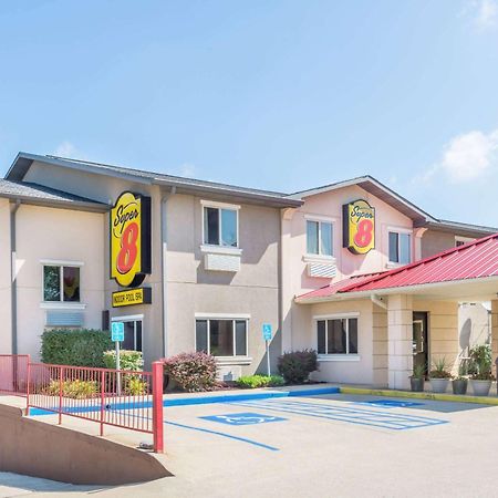 Super 8 By Wyndham Bloomington University Area Exterior foto