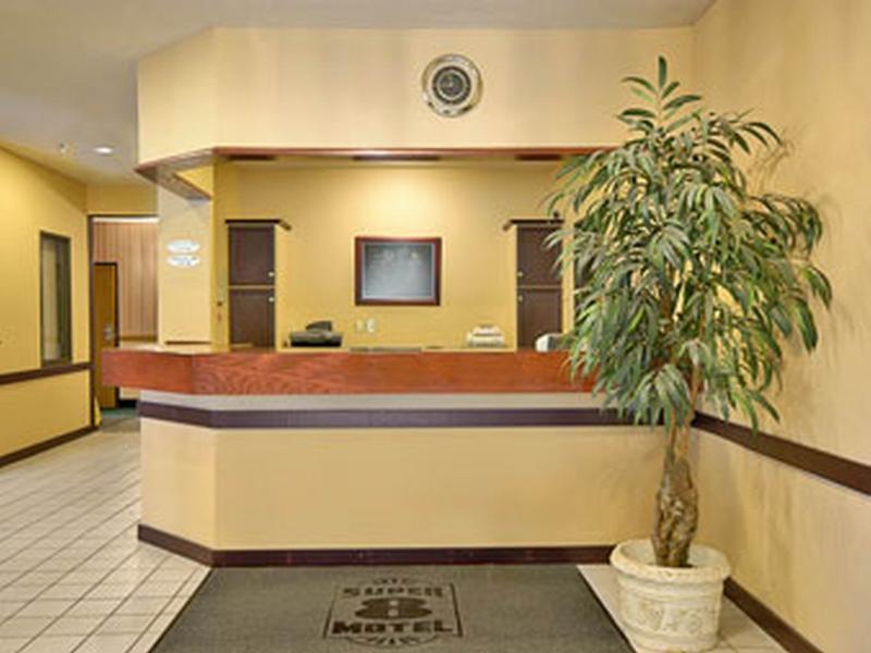 Super 8 By Wyndham Bloomington University Area Exterior foto
